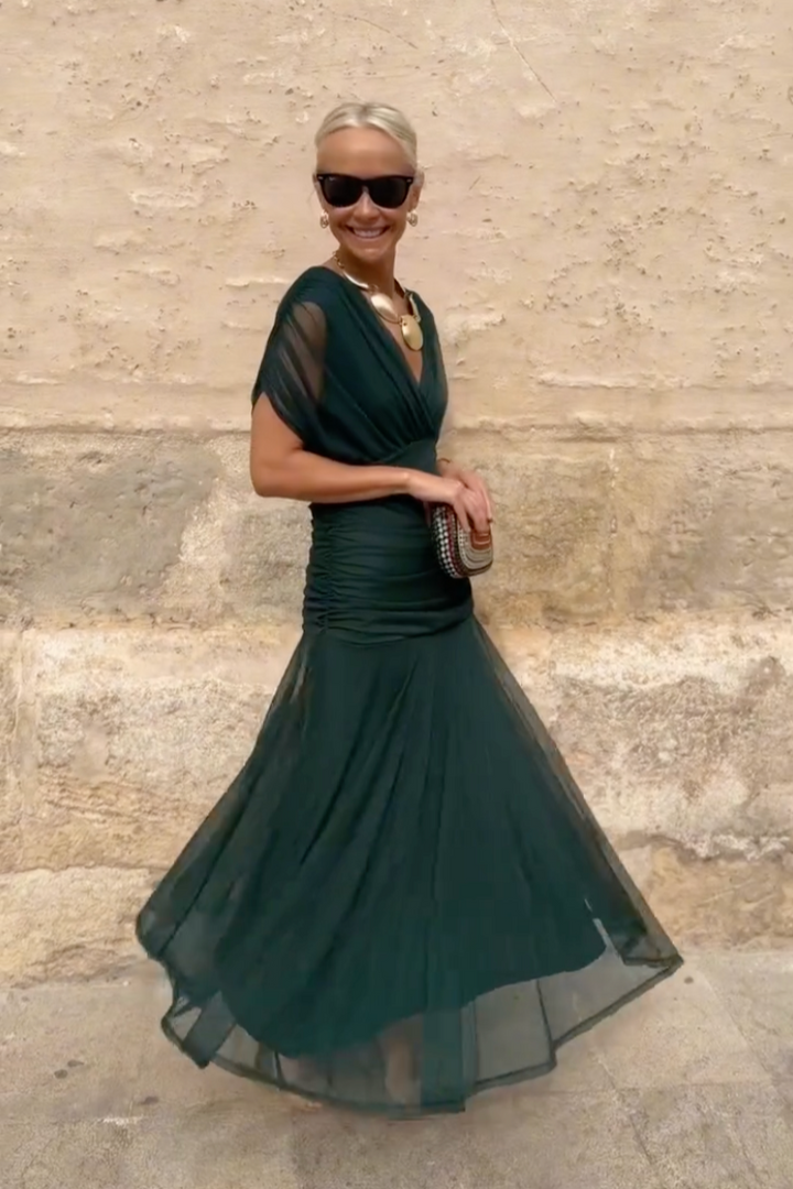 Luisa Dress with a V-neck