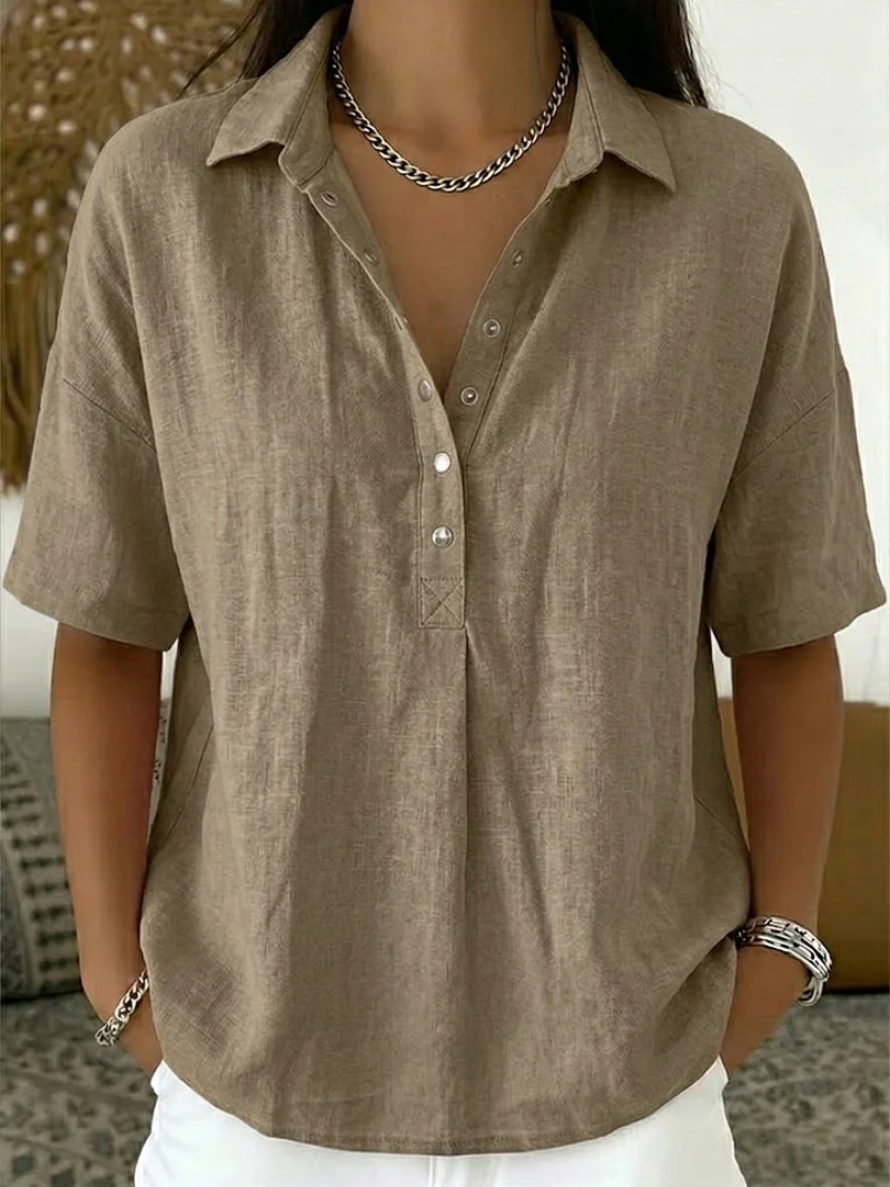 Tessa | Blouse with a collar and button detail