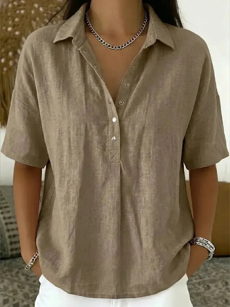 Tessa | Blouse with a collar and button detail