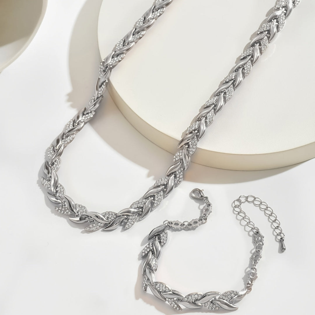 Claudine | Handmade fishtail pendant