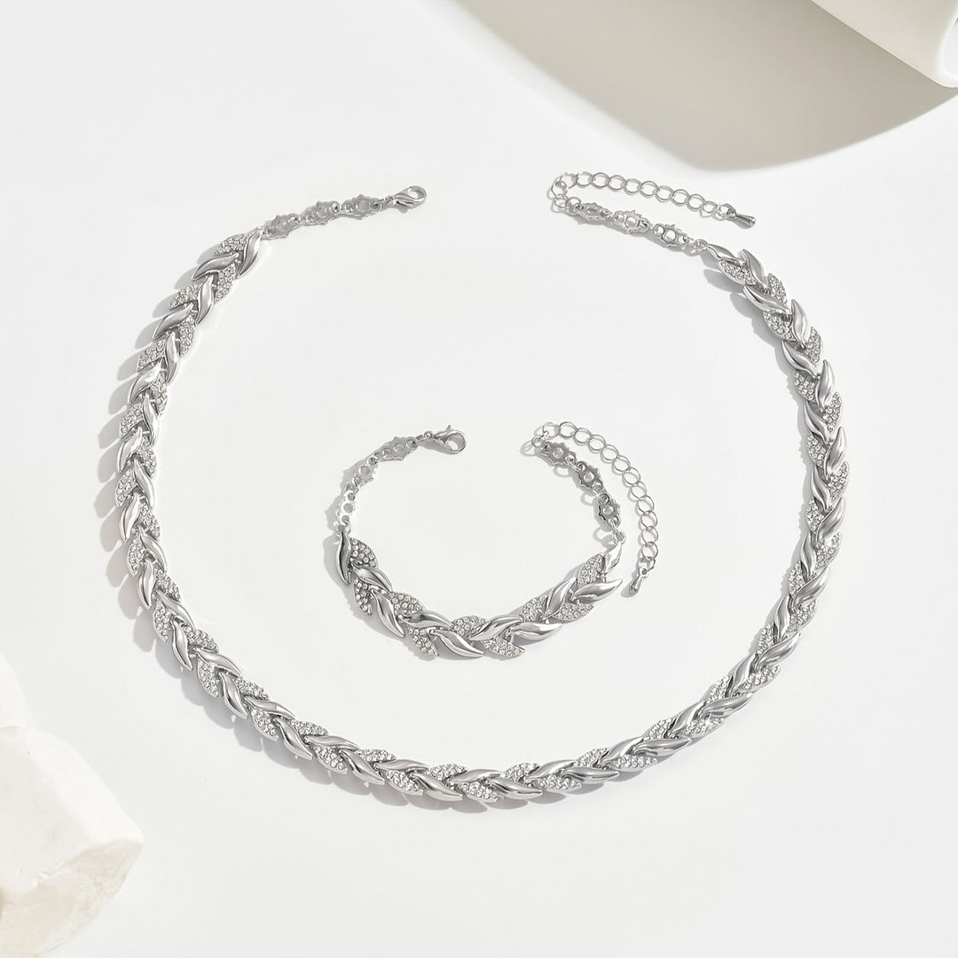 Claudine | Handmade fishtail pendant