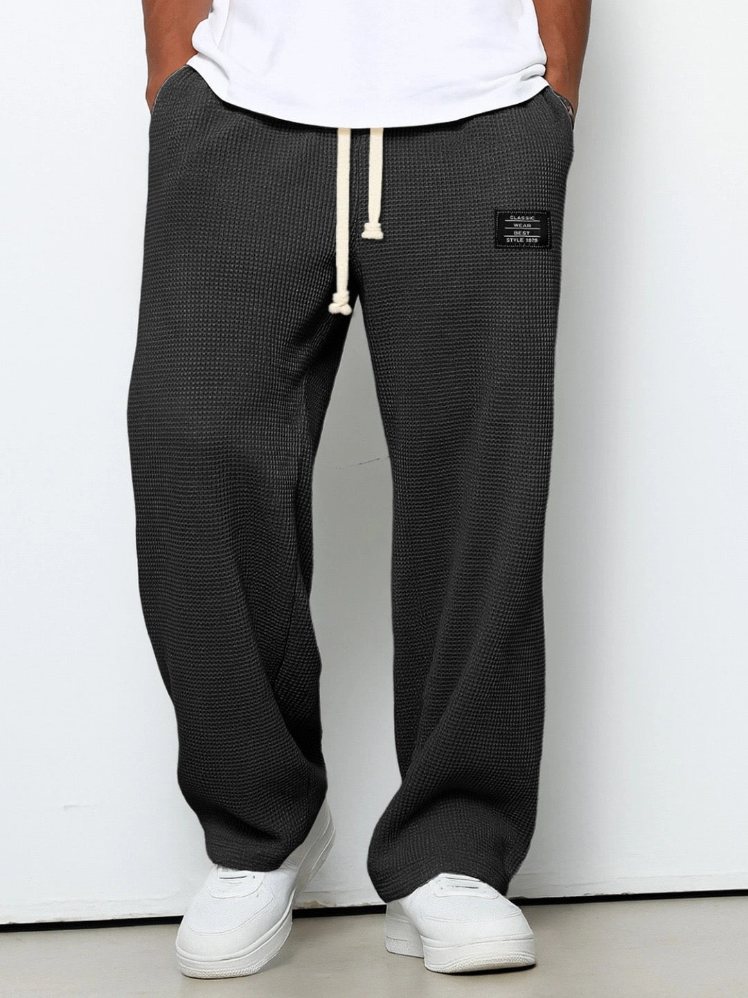 Comfortable fit men's trousers
