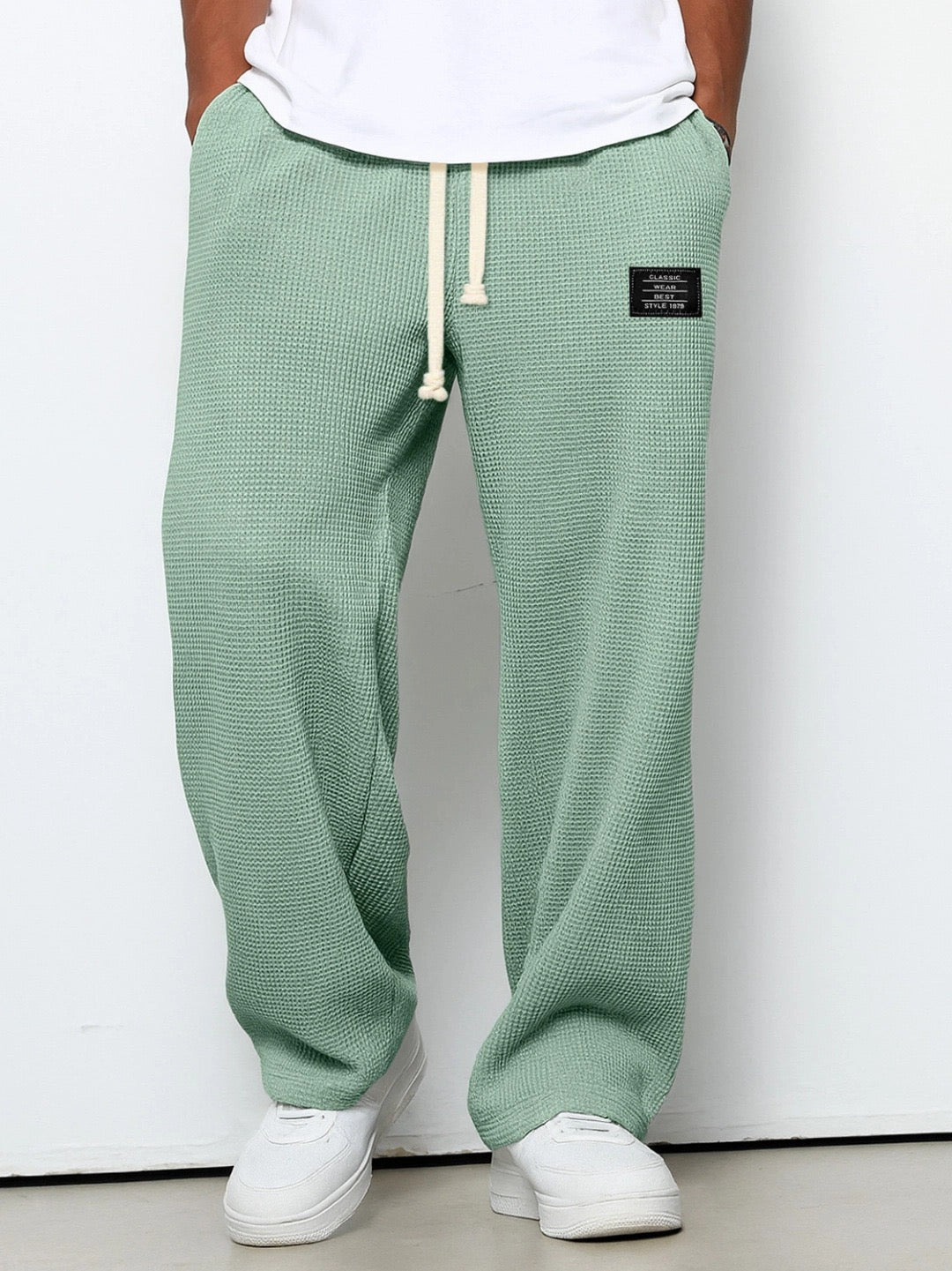 Comfortable fit men's trousers