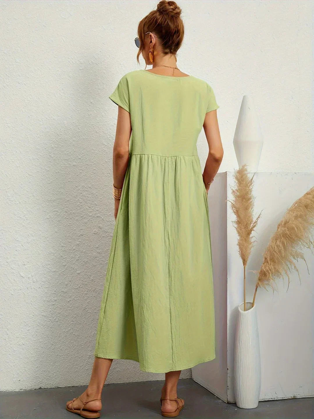 Gabrielle - Effortless Elegance Flowing Midi Dress