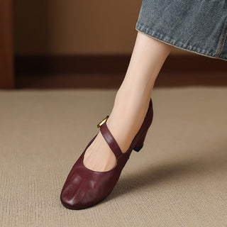 Quira | Round-Toe Mary Jane Flat