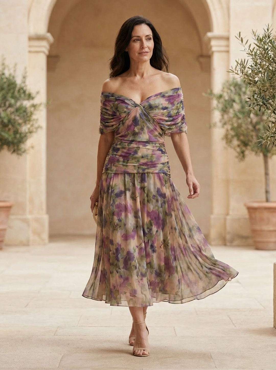 Luisa Dress with a V-neck